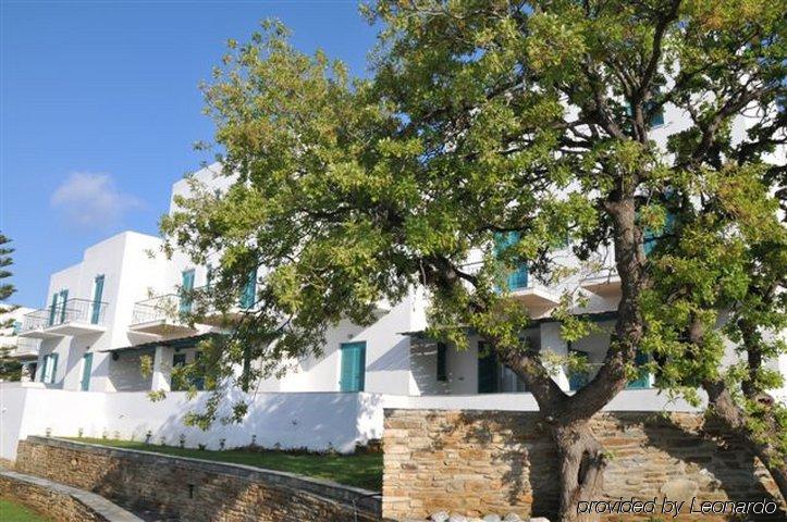 Ostria Hotel & Apartments Gavrio Exterior photo