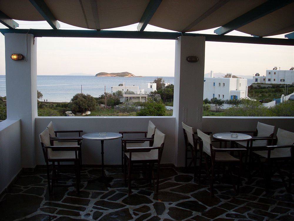 Ostria Hotel & Apartments Gavrio Exterior photo